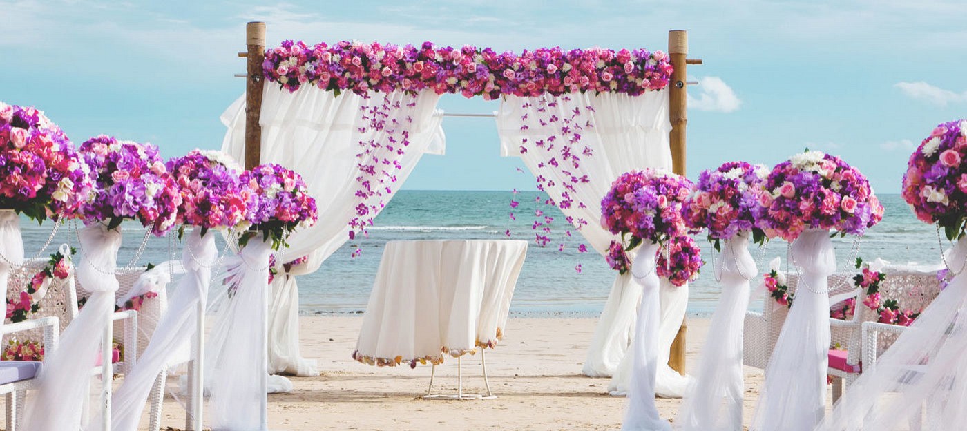 Iconic Beach Wedding at Beyond Kanda Buuri